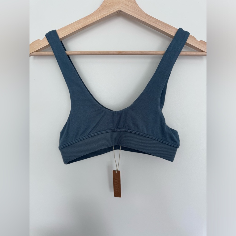NEW! SKIMS Kyanite Sleep Bralette Bra Lounge SOLD OUT size XS Kim Kardas… - Picture 5 of 8